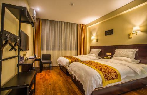 Four Sea Hotel