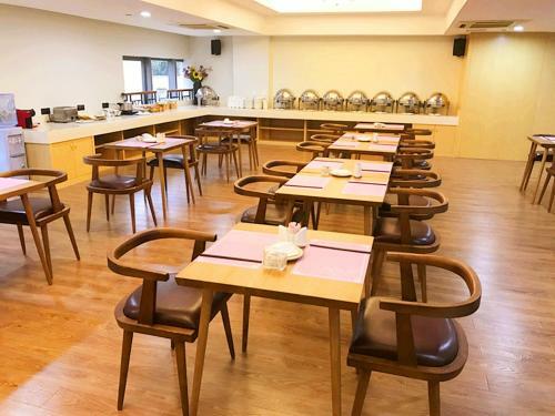 Yes Hotel (xin He Yuan Branch)