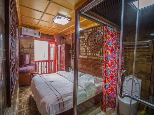 Hostal Lqj Riverside Guest House