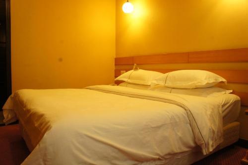 Kunming Guihua Hotel