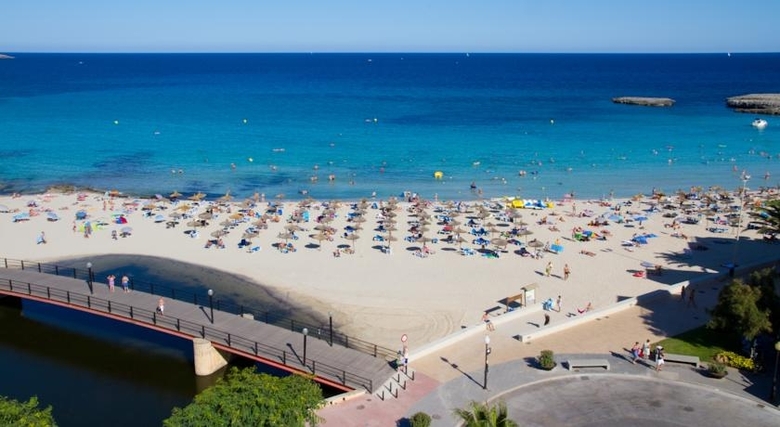 Apartamentos Playa Moreia