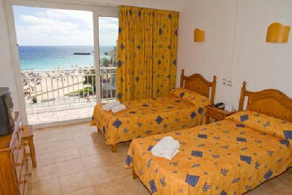 Apartamentos Playa Moreia