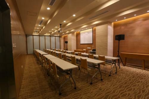 Ji Hotel Hangzhou Binjiang
