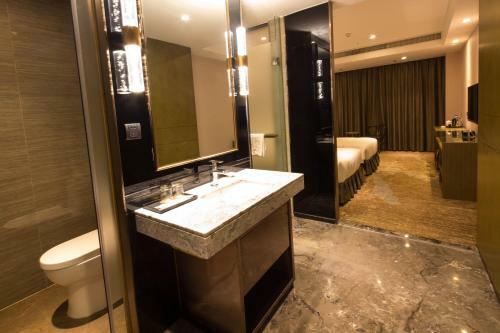 Insail Hotel (shenzhen Dongmen Branch)