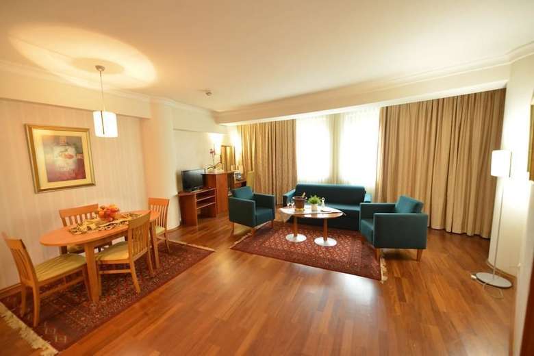 Karpos Skopje Hotel