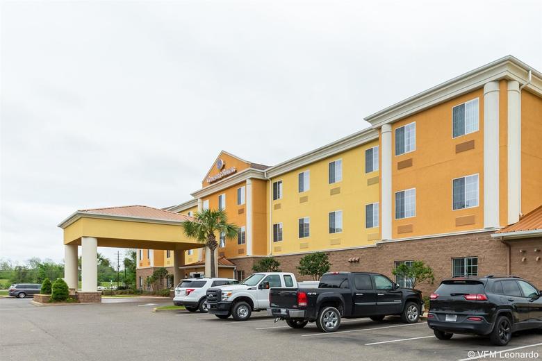 Hotel Comfort Suites