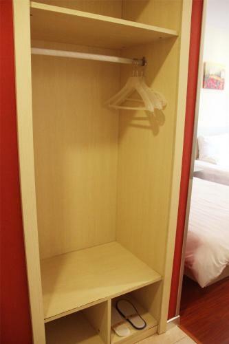 Hotel Hanting Express Weihai Railway Station