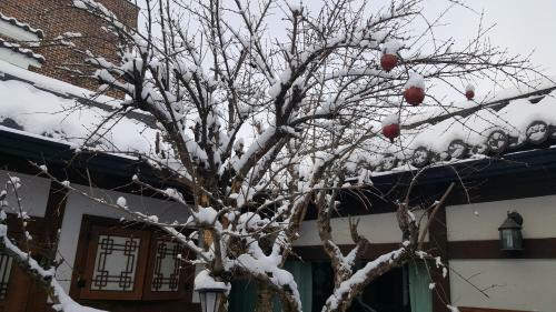 Hostal Inyeon Hanok Guesthouse