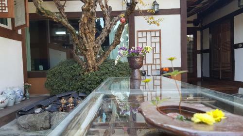 Hostal Inyeon Hanok Guesthouse