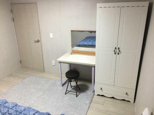 Hostal The Park Guesthouse