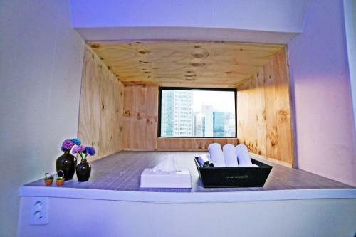 Hostal Road House Myeongdong