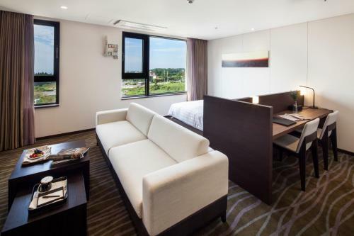 Hotel The Born Jeju