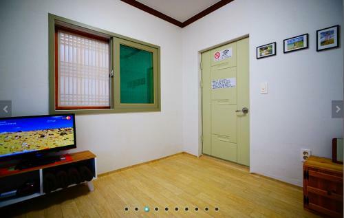 Hostal Happy Hanok Guesthouse
