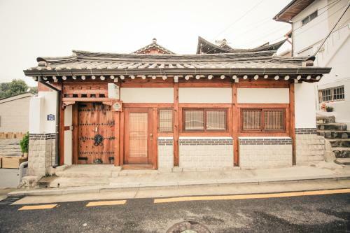 Hostal Bukchonmaru Hanok Guesthouse