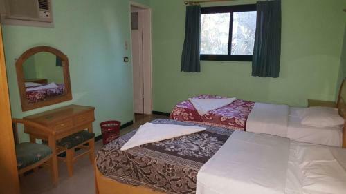 Hostal Senmut Luxor Hotel