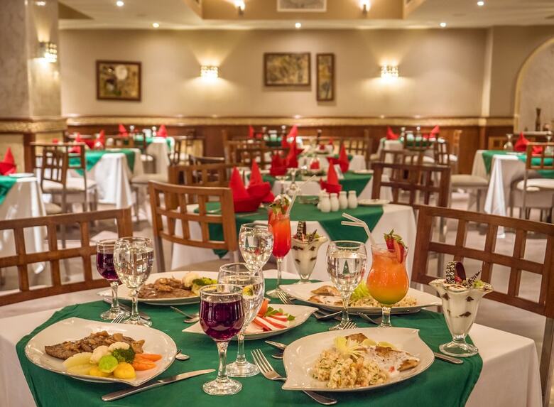 Hotel Sunny Days El Palacio Resort & Spa
