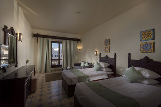 Hotel Mazar Resort & Spa