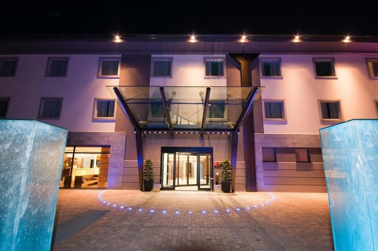 Winter Garden Hotel - Aeropuerto de B�rgamo