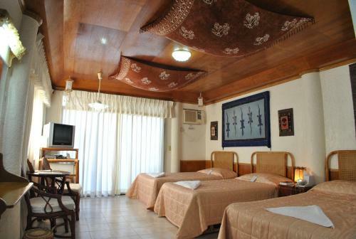 Hotel Surfside Boracay Resort And Spa