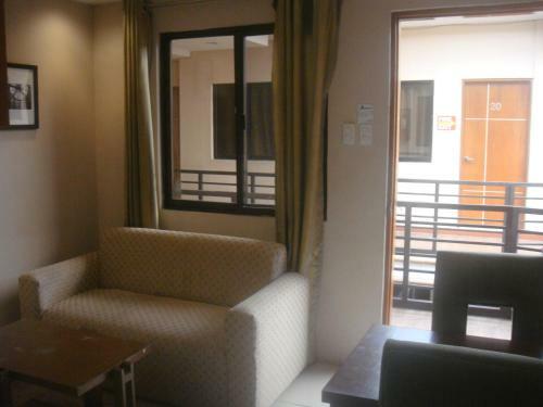 Hidden Pearl Hotel (janus Luxury Suites)