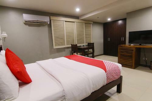 Artina Suites Hotel