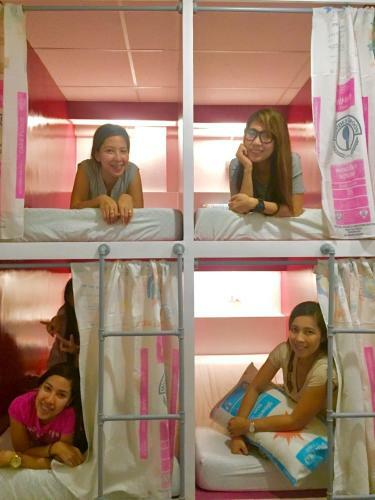 Moon Fools Hostel