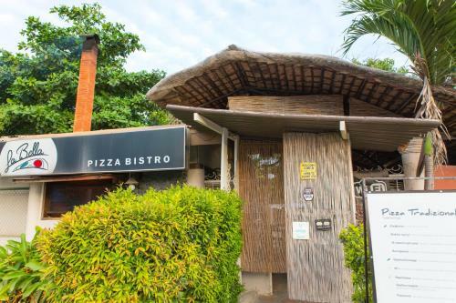 Hostal Karancho Beach House