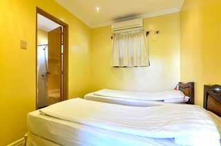 Hotel Nirvana Beach Resort