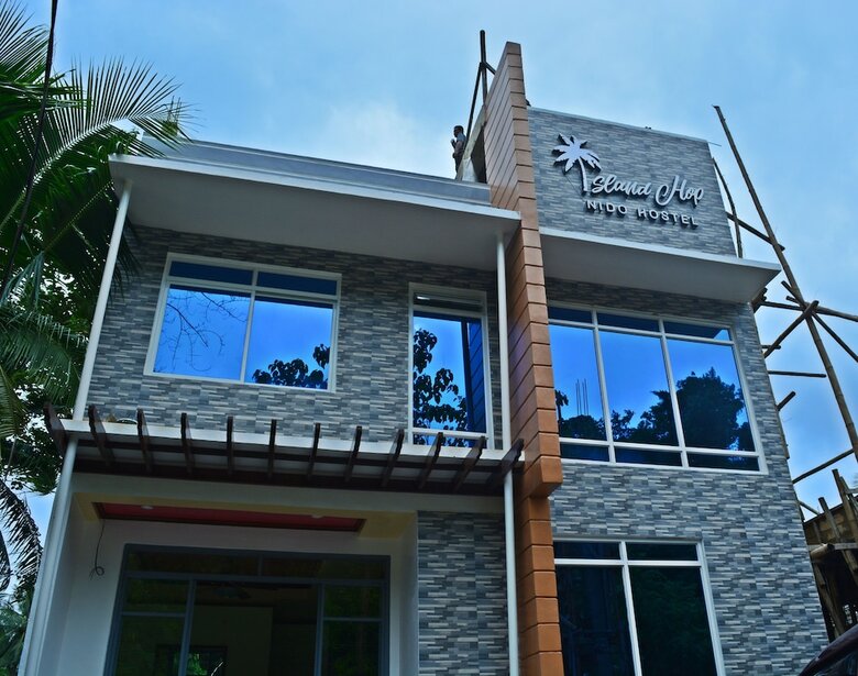 Island Hop Nido Hostel