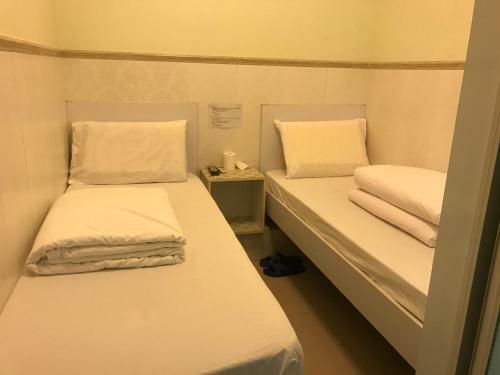 Hostal Beverly Guest House