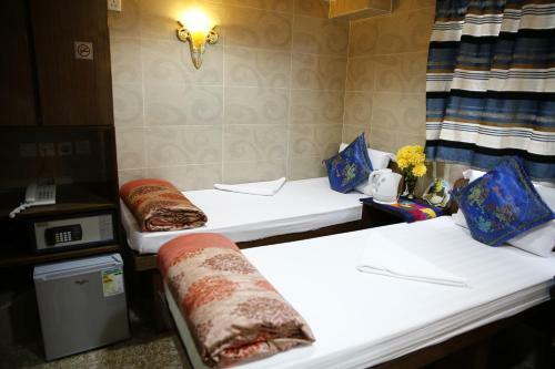 Hostal Legend Guest House