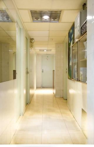 Hostal Happy Land Guesthouse