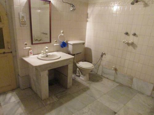 Le Pension Pink City Retreat