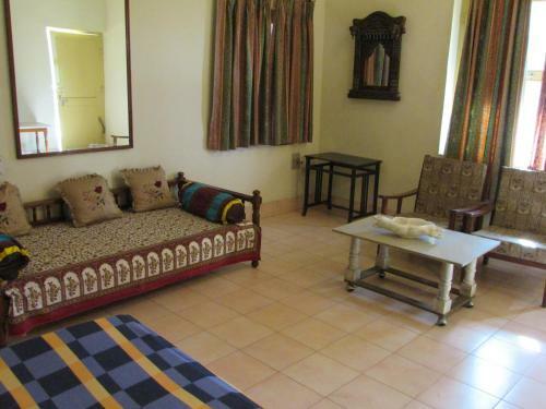 Le Pension Pink City Retreat