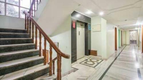 Hotel Madhav Palace