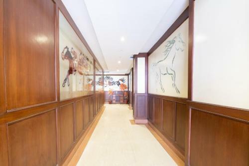 Oyo 316 Hotel Brigade Royale