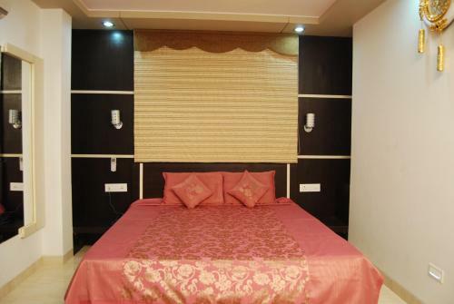 Hotel Jinendra Palace