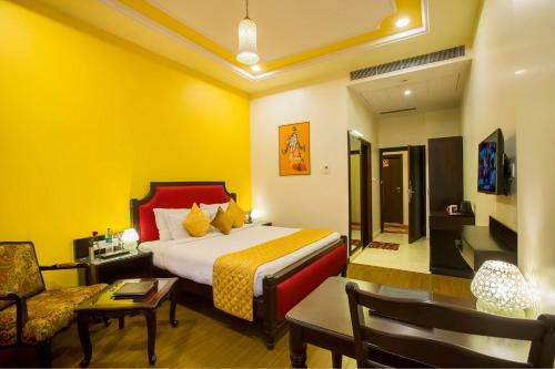 Hotel Kapish Smart-all Pure Veg