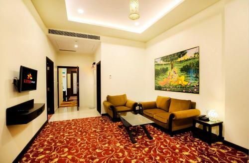 Hotel Kapish Smart-all Pure Veg