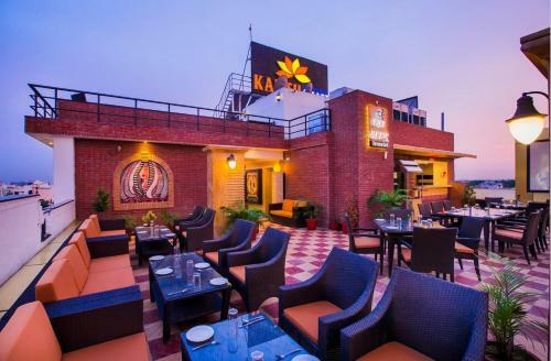 Hotel Kapish Smart-all Pure Veg