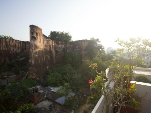 Hotel Chitra Katha