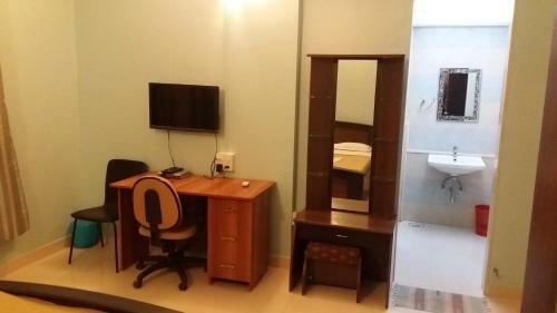 Hotel Bluebell Service Apartment, Amanora