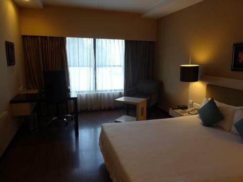 Hotel Green Park Hyderabad