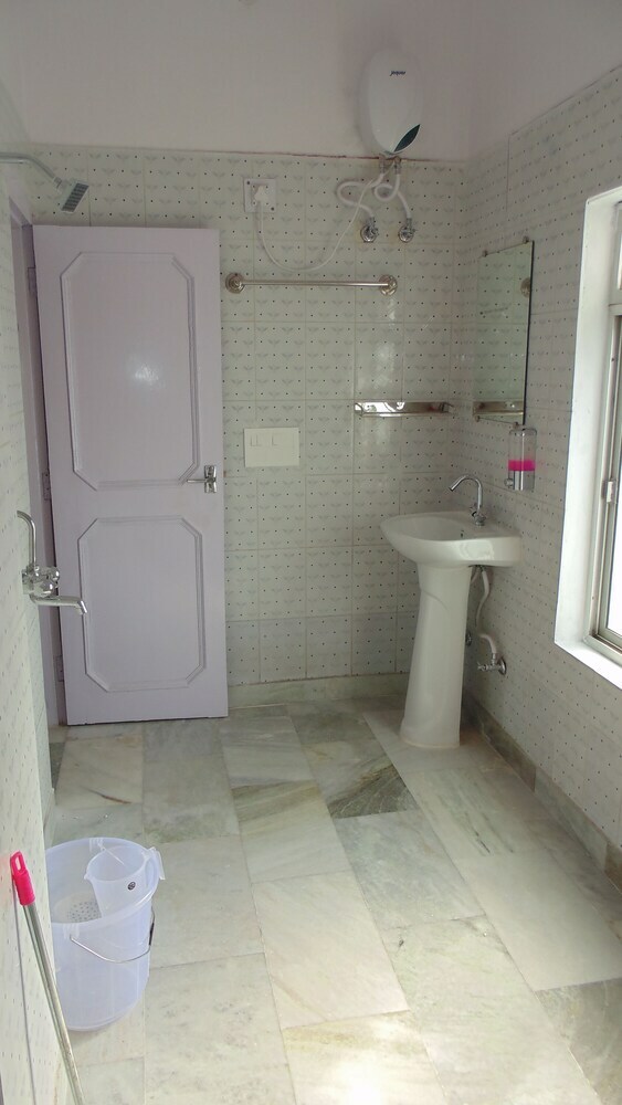 Albergue Bunk Stay Rishikesh