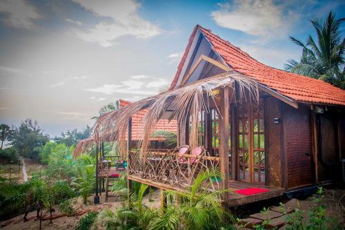 Hostal Little India Beach Cottages