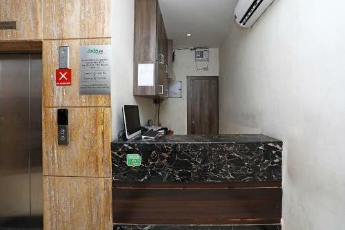 Hotel Oyo Premium Cantonment Jail Road