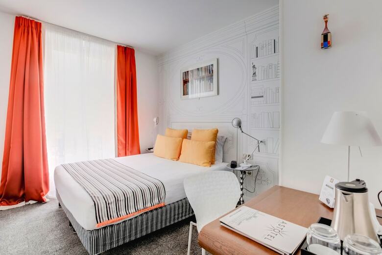 Joyce Hotel
