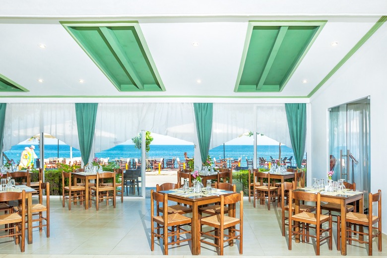 Hotel Dolphin Beach