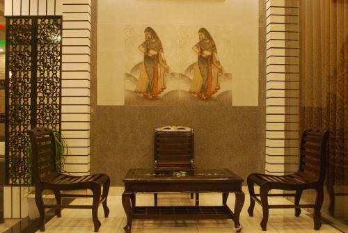 Hotel Royal Rawat Palace