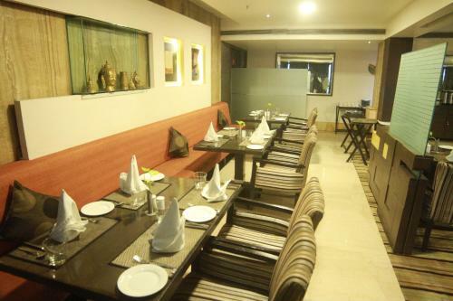 Fortune Murali Park Hotel